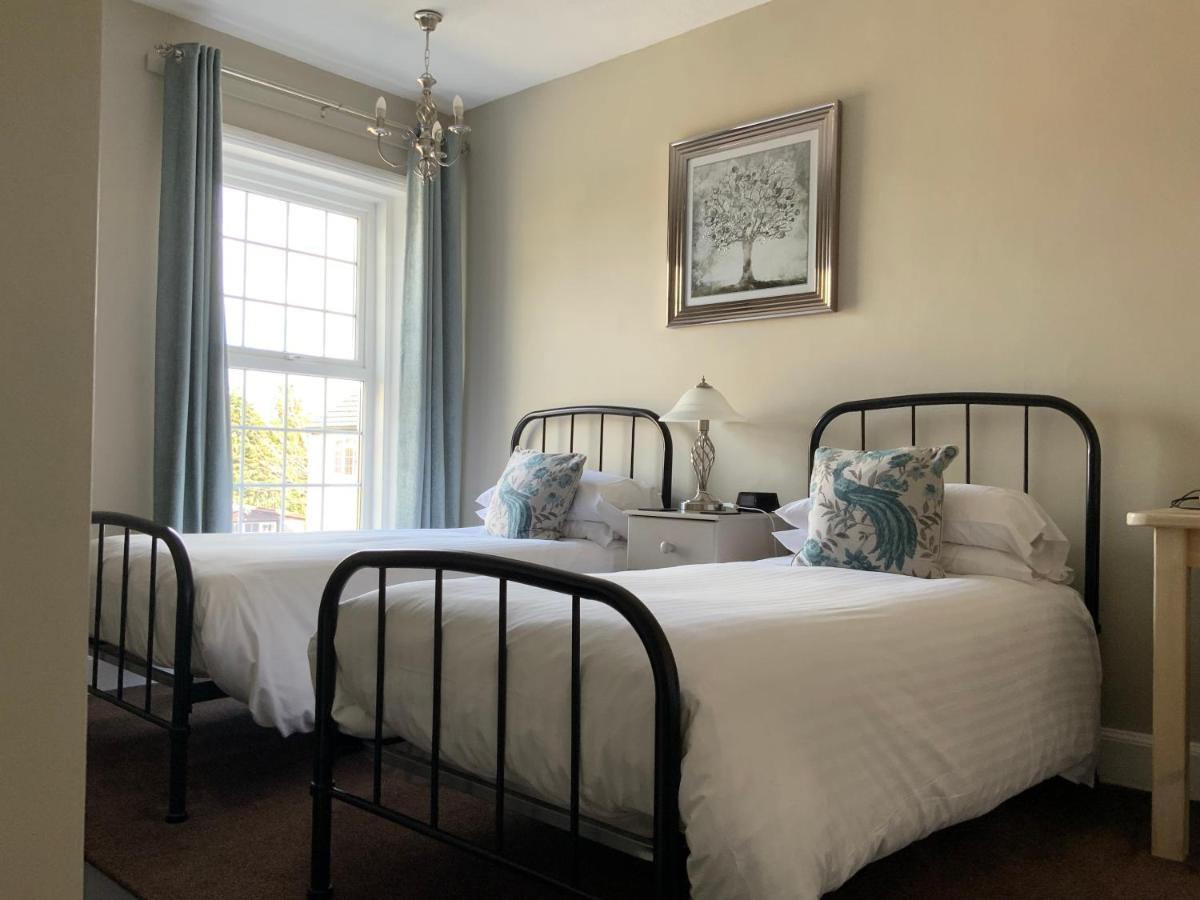 The Red Lion Partney 4*